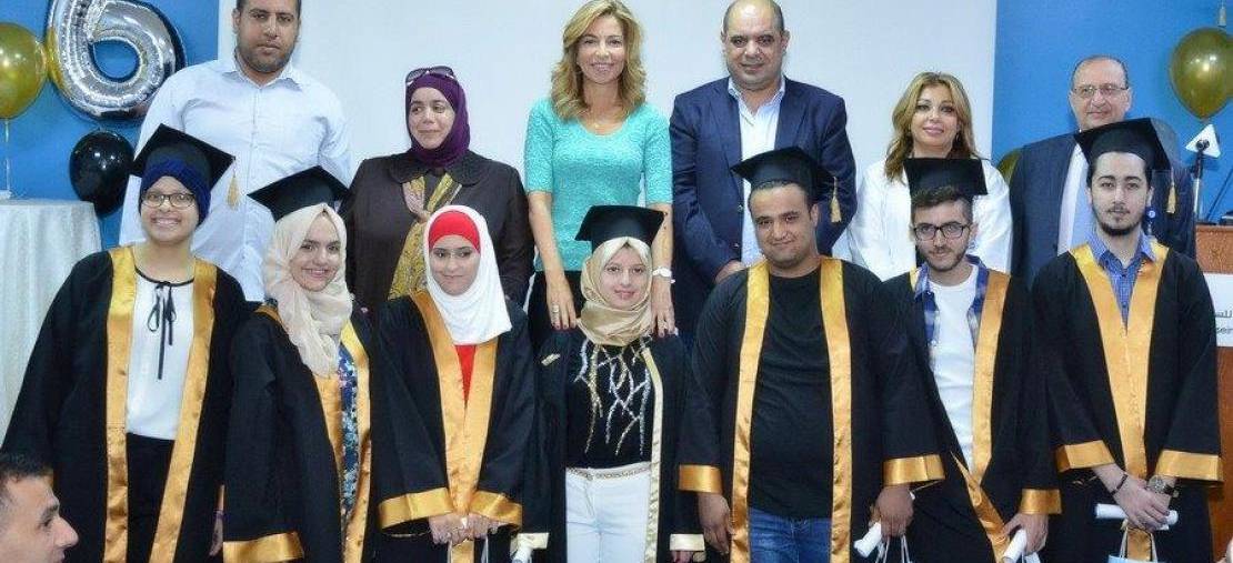 تخريج طلاب التوجيهي الذين يتلقون العلاج في مركز الحسين للسرطان